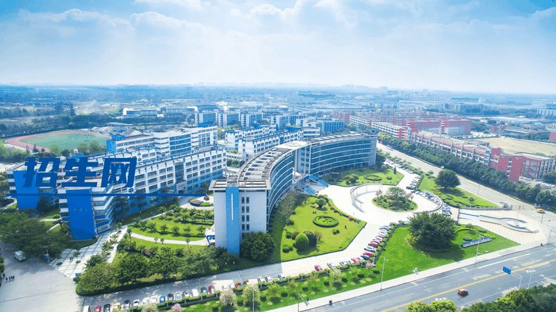 行业背景：电子配件市场的多元化与挑战